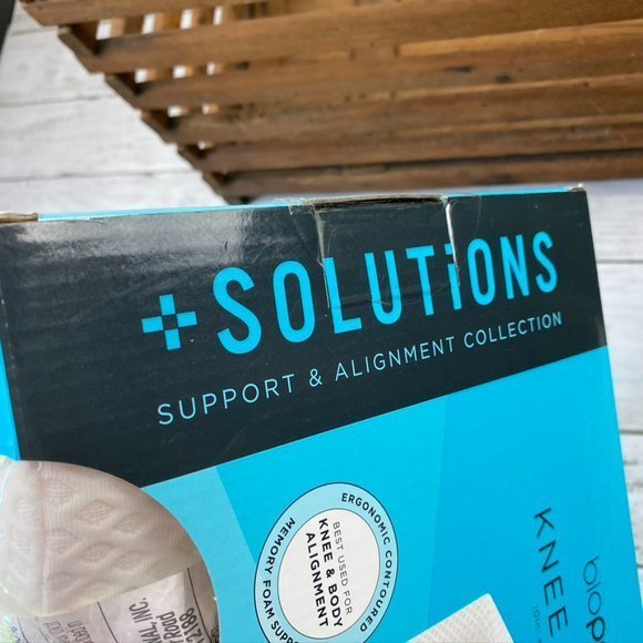 Biopedic Knee Pillow, Made With Memory Foam.  Supports &‎ Alignment, 10 "×8". - Picture 5 of 6